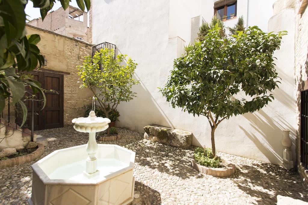 Apartamento Puerta Elvira Centro Free Parking Granada Eksteriør billede